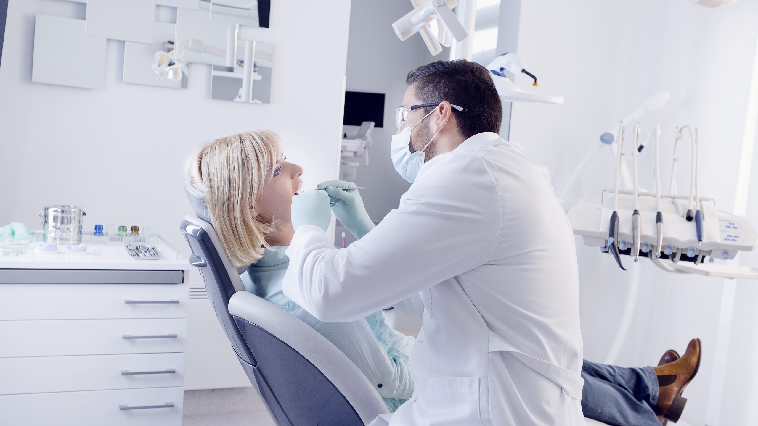 Dentist in Glen Oaks, NY